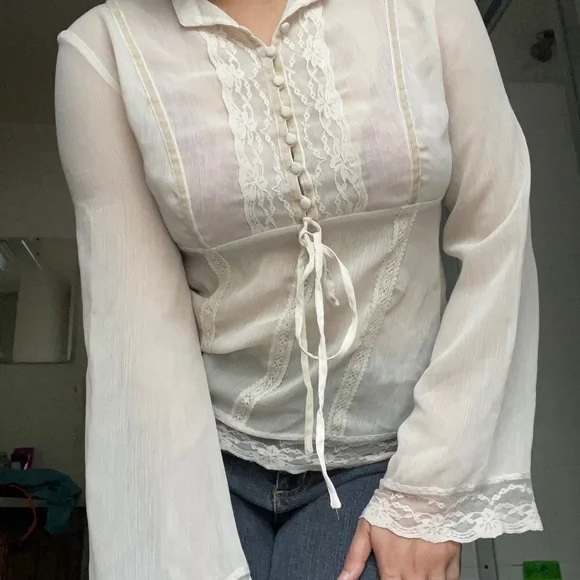 See through cream blouse - Picture 1 of 3